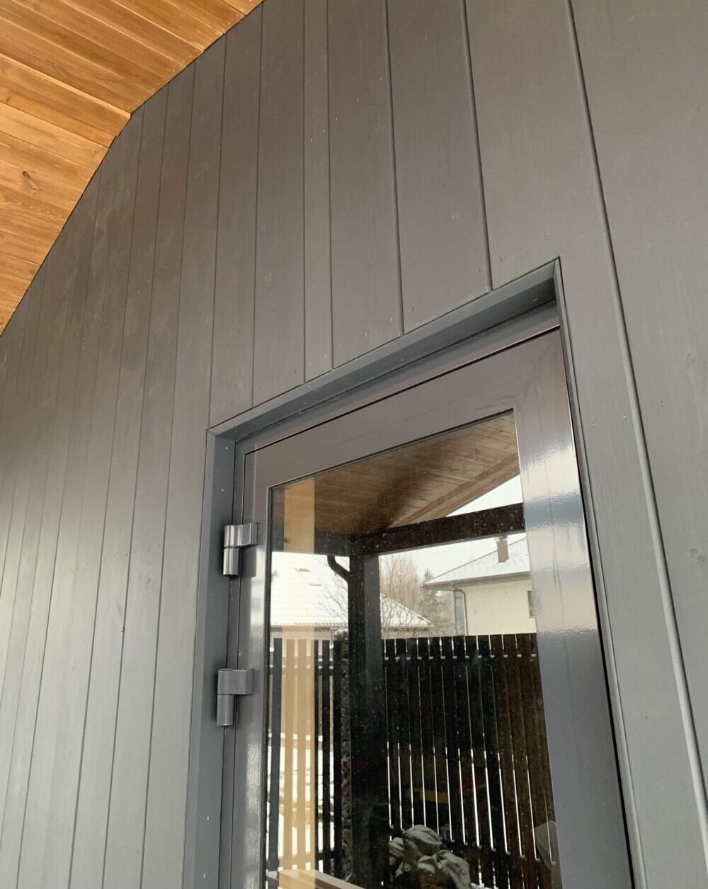 BARN PORT 42